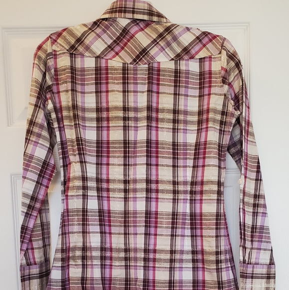 NWOT Ariat Button Up Shirt - Picture 5 of 9